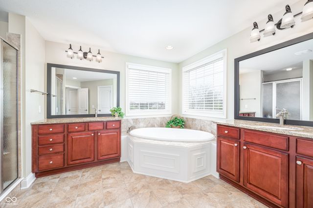 8920 Sandstone Place, Zionsville, IN 46077