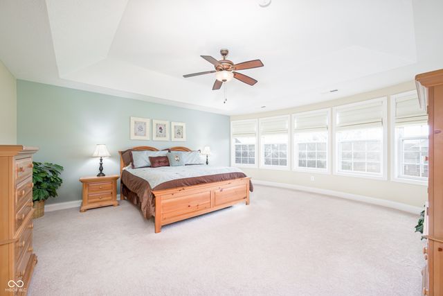 8920 Sandstone Place, Zionsville, IN 46077