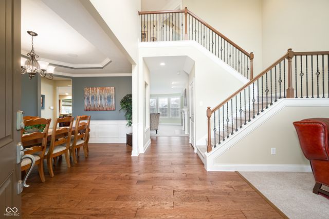 8920 Sandstone Place, Zionsville, IN 46077