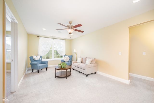 8920 Sandstone Place, Zionsville, IN 46077