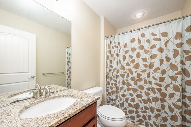 8920 Sandstone Place, Zionsville, IN 46077