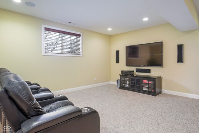 8920 Sandstone Place, Zionsville, IN 46077