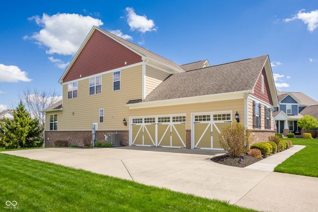 8920 Sandstone Place, Zionsville, IN 46077