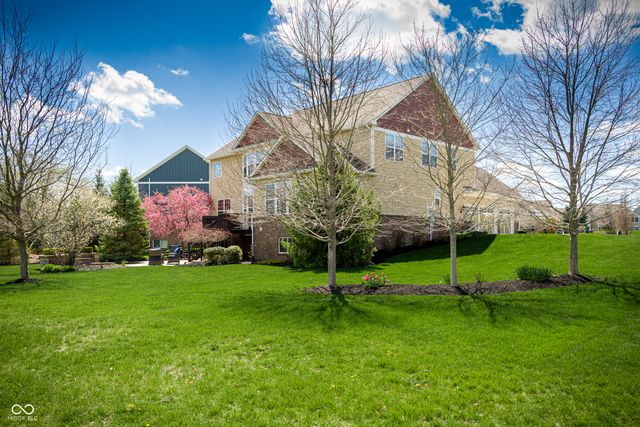 8920 Sandstone Place, Zionsville, IN 46077