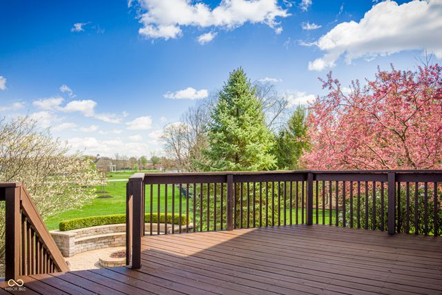 8920 Sandstone Place, Zionsville, IN 46077