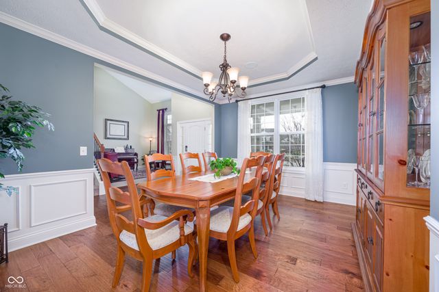 8920 Sandstone Place, Zionsville, IN 46077
