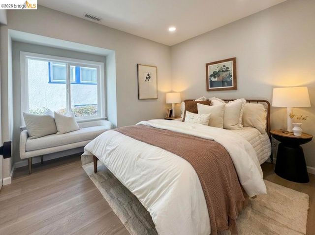 3954 Magee Ave, Oakland, CA 94619