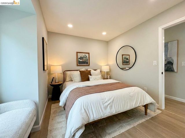 3954 Magee Ave, Oakland, CA 94619