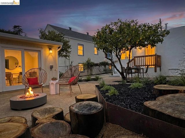 3954 Magee Ave, Oakland, CA 94619