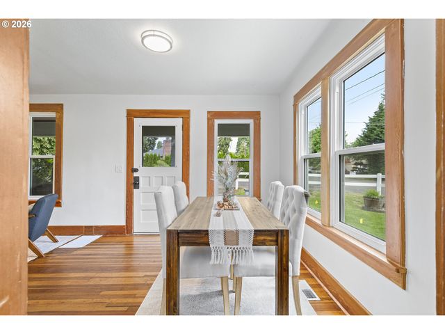 4810 Se HULL Ave, Milwaukie, OR 97267