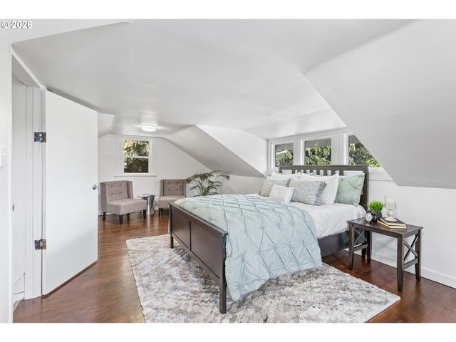 4810 Se HULL Ave, Milwaukie, OR 97267