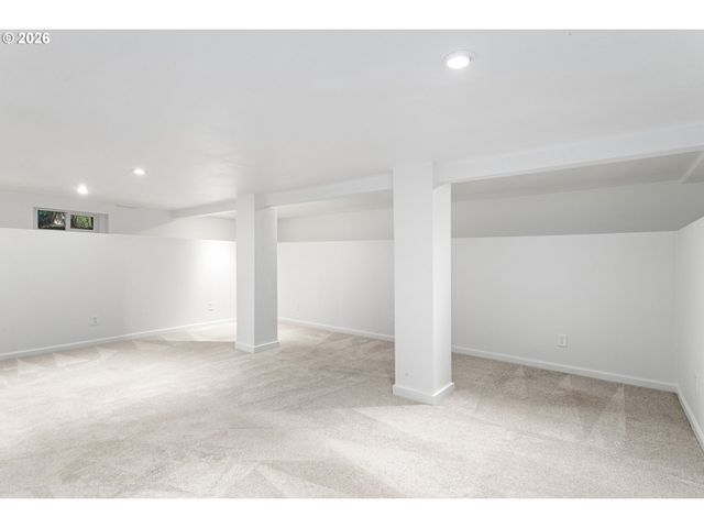 4810 Se HULL Ave, Milwaukie, OR 97267
