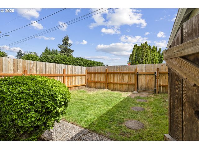 4810 Se HULL Ave, Milwaukie, OR 97267