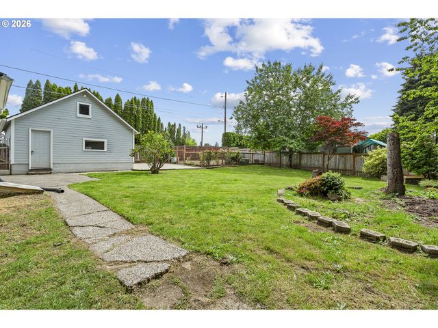 4810 Se HULL Ave, Milwaukie, OR 97267
