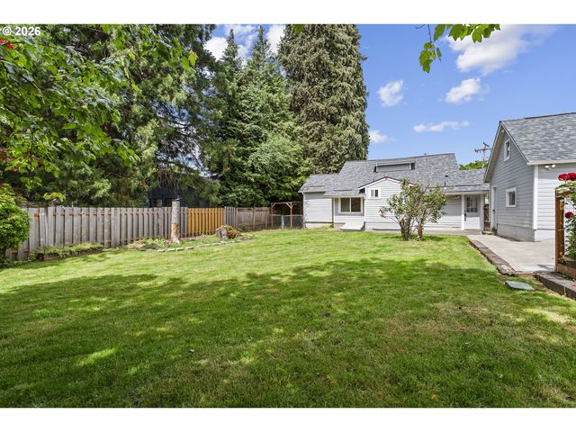4810 Se HULL Ave, Milwaukie, OR 97267