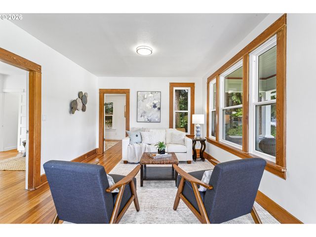 4810 Se HULL Ave, Milwaukie, OR 97267