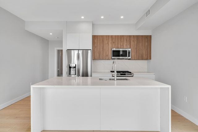 1 Loring Street 4, Somerville, MA 02143