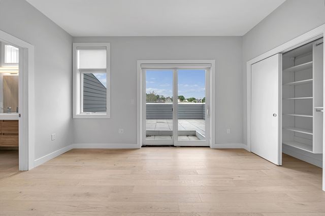 1 Loring Street 4, Somerville, MA 02143