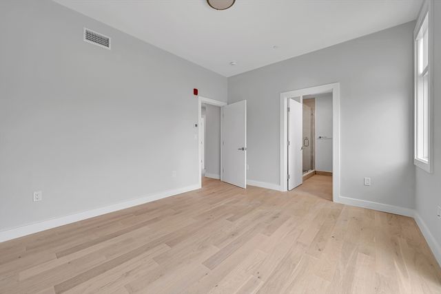 1 Loring Street 4, Somerville, MA 02143