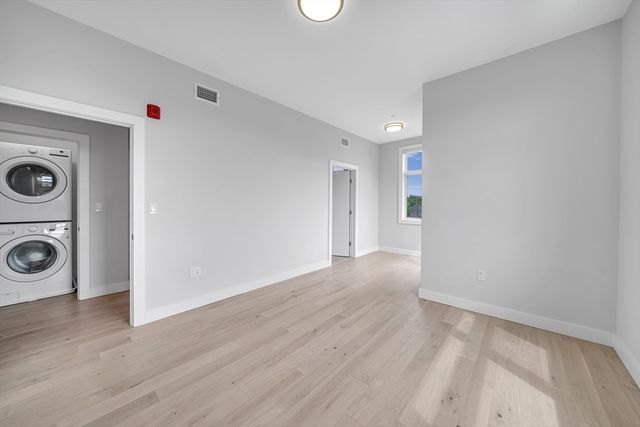1 Loring Street 4, Somerville, MA 02143