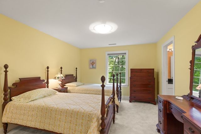 2 New Meadow Lane, Topsfield, MA 01983