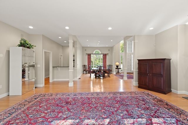 2 New Meadow Lane, Topsfield, MA 01983