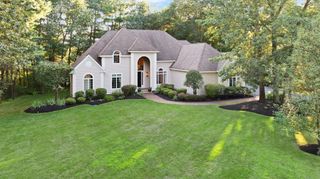 2 New Meadow Lane, Topsfield, MA 01983