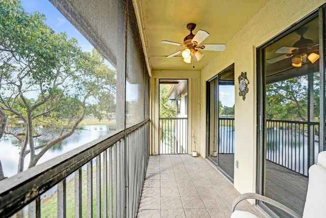 9933 N Belfort Circle 201, Tamarac, FL 33321