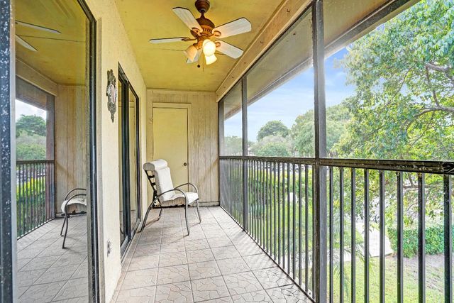 9933 N Belfort Circle 201, Tamarac, FL 33321