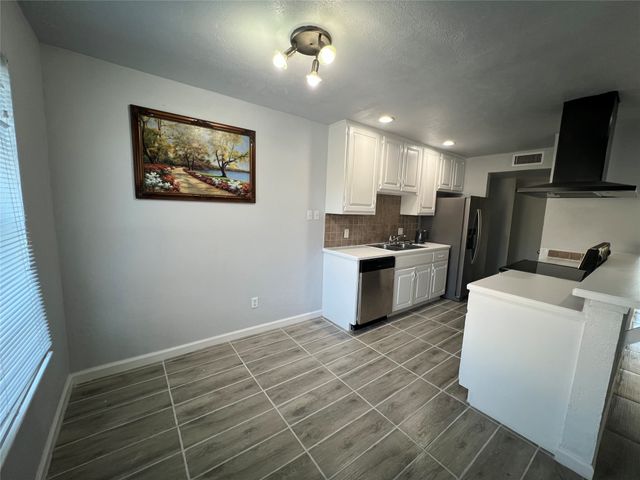 1911 Primrose Lane, Arlington, TX 76014