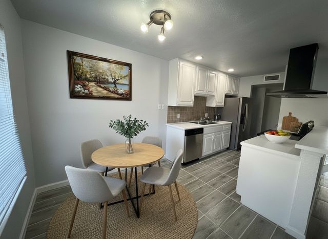 1911 Primrose Lane, Arlington, TX 76014