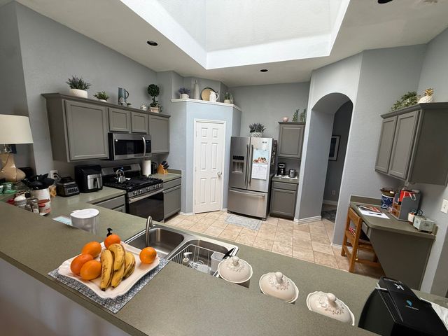 1202 Golden View Court, Arlington, TX 76001