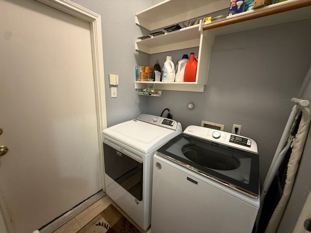 1202 Golden View Court, Arlington, TX 76001