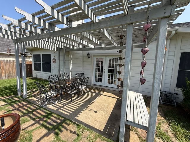1202 Golden View Court, Arlington, TX 76001
