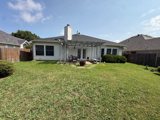 1202 Golden View Court, Arlington, TX 76001