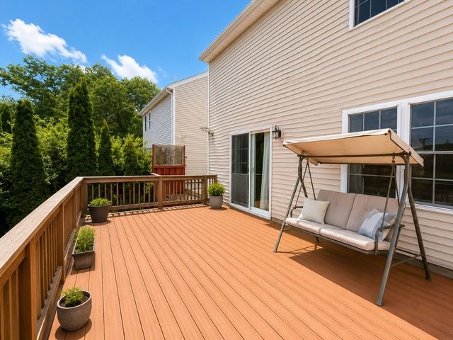 18 Frongillo Farm Rd, Worcester, MA 01604