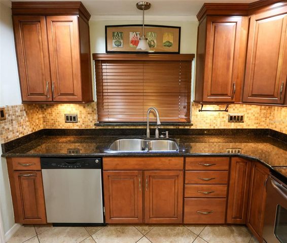 3104 W NORTH A STREET, Tampa, FL 33609