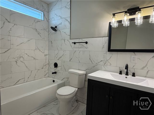 728 W 39th Street, Savannah, GA 31415