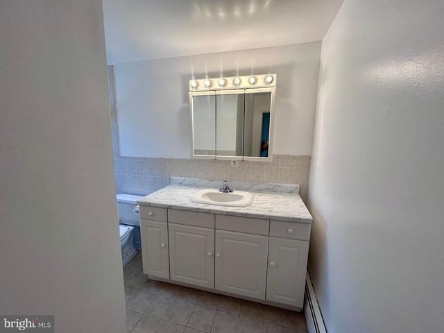 121-I THE ORCHARD, East Windsor, NJ 08512