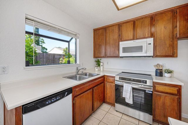 8668 Western Sun Way, Sacramento, CA 95828