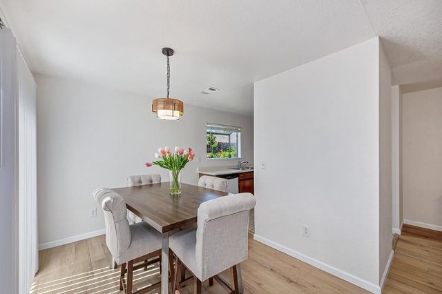 8668 Western Sun Way, Sacramento, CA 95828