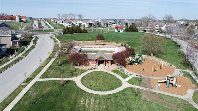 1201 SW Corinthian Lane, Lee's Summit, MO 64081