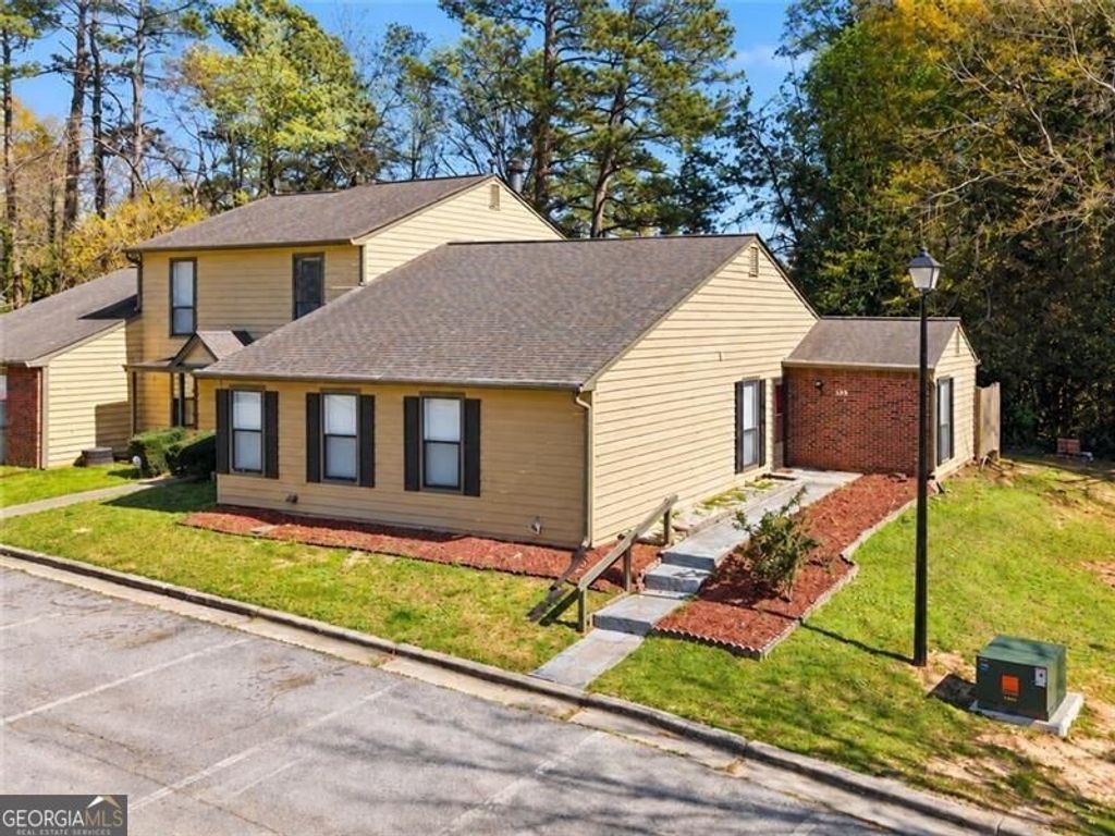 129 Sandalwood Circle, Lawrenceville, GA 30046 — exterior