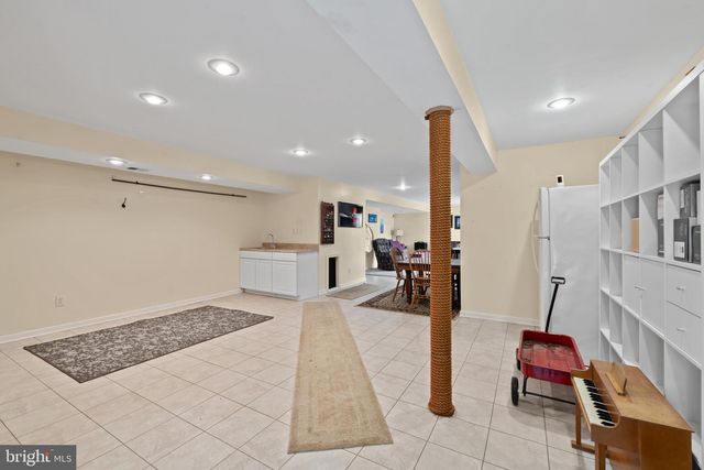 2129 RED LEAF CT, Gambrills, MD 21054