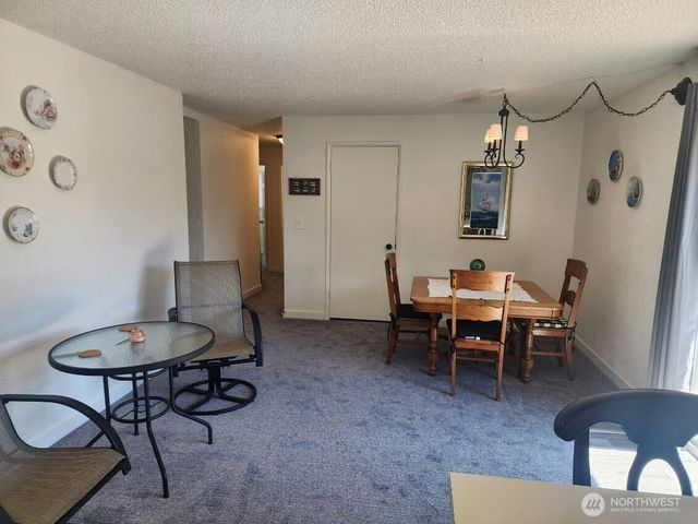 285 Mast Avenue NW, Ocean Shores, WA 98569