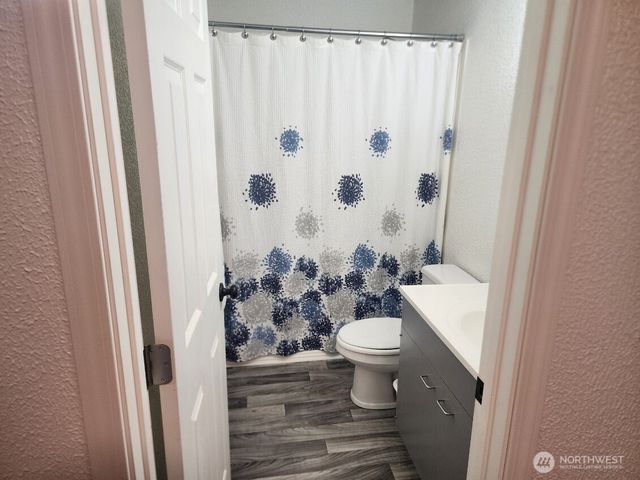 285 Mast Avenue NW, Ocean Shores, WA 98569