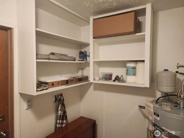 285 Mast Avenue NW, Ocean Shores, WA 98569