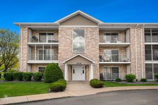 16036 Crystal Creek Drive 2A, Orland Park, IL 60462