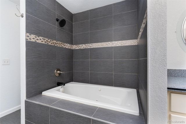 12791 E Villanova Drive, Aurora, CO 80014