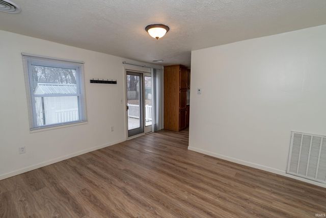 1123 Anderson Street, Elkhart, IN 46514